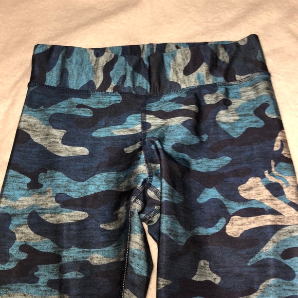 Terez Pants - Blue camo Terez x Soulcycle leggings